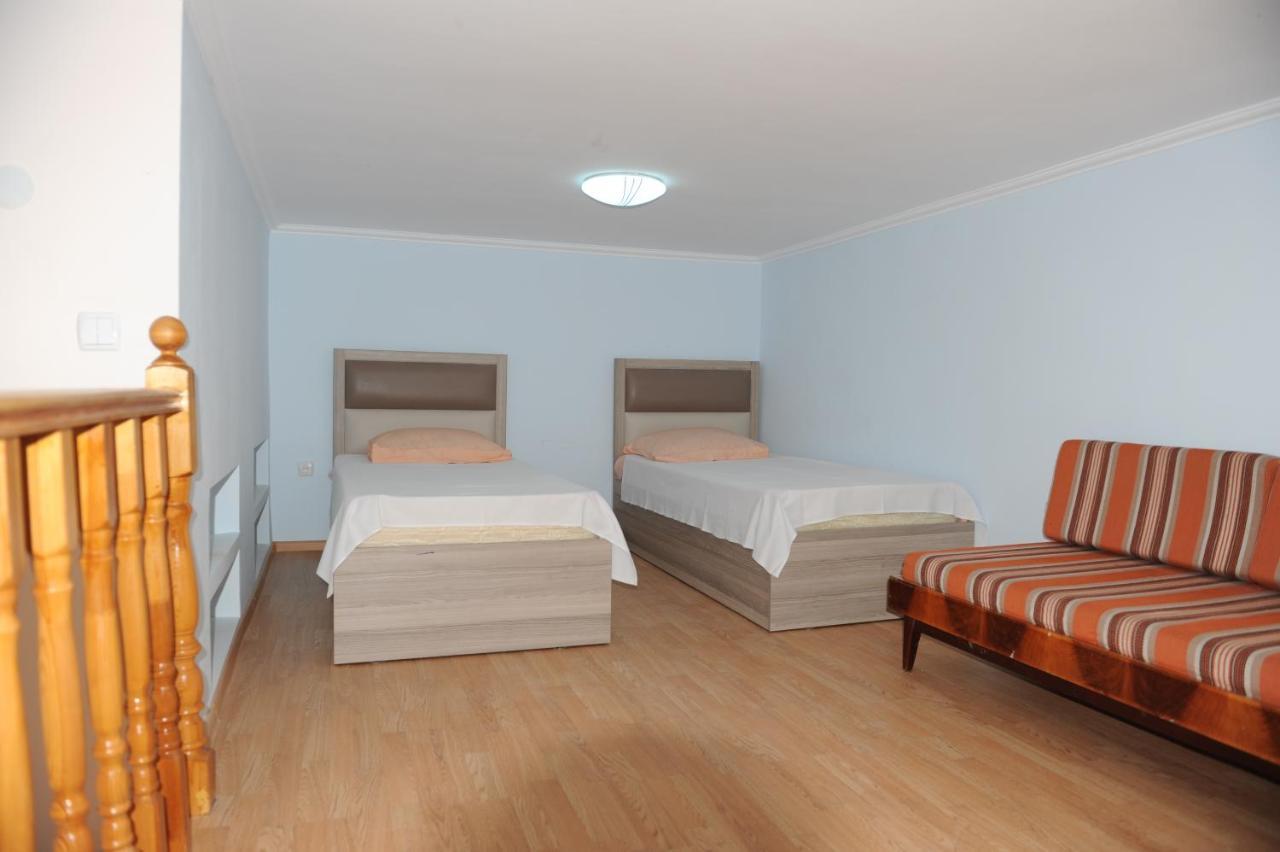 Apartment On Prospekt Mira 71 苏呼米 外观 照片